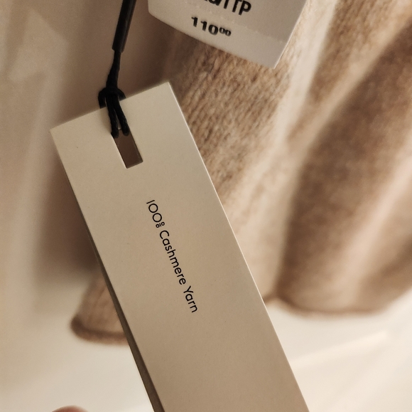 Aritzia Babaton Ellipsis Heather Cashmere Sweater Tank XXS - Picture 3 of 4